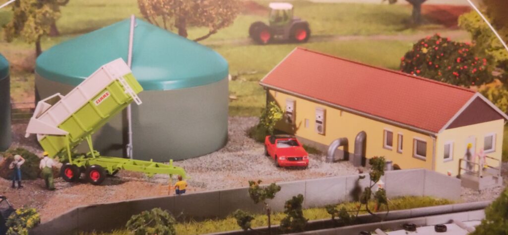 Model of environmental impacts of biogas plants